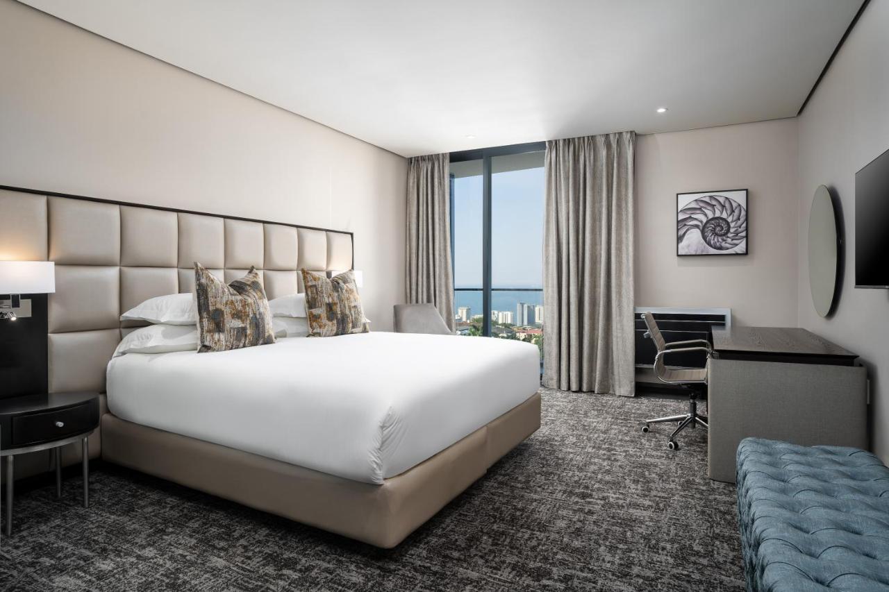 Premier Hotel Umhlanga Durban Bagian luar foto